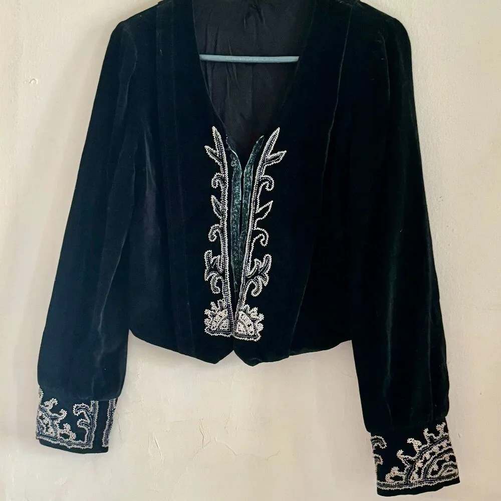 Vintage Bohemian Black Cropped  Velvet Embroidered Beaded Jacket Size S - Picture 2 of 11
